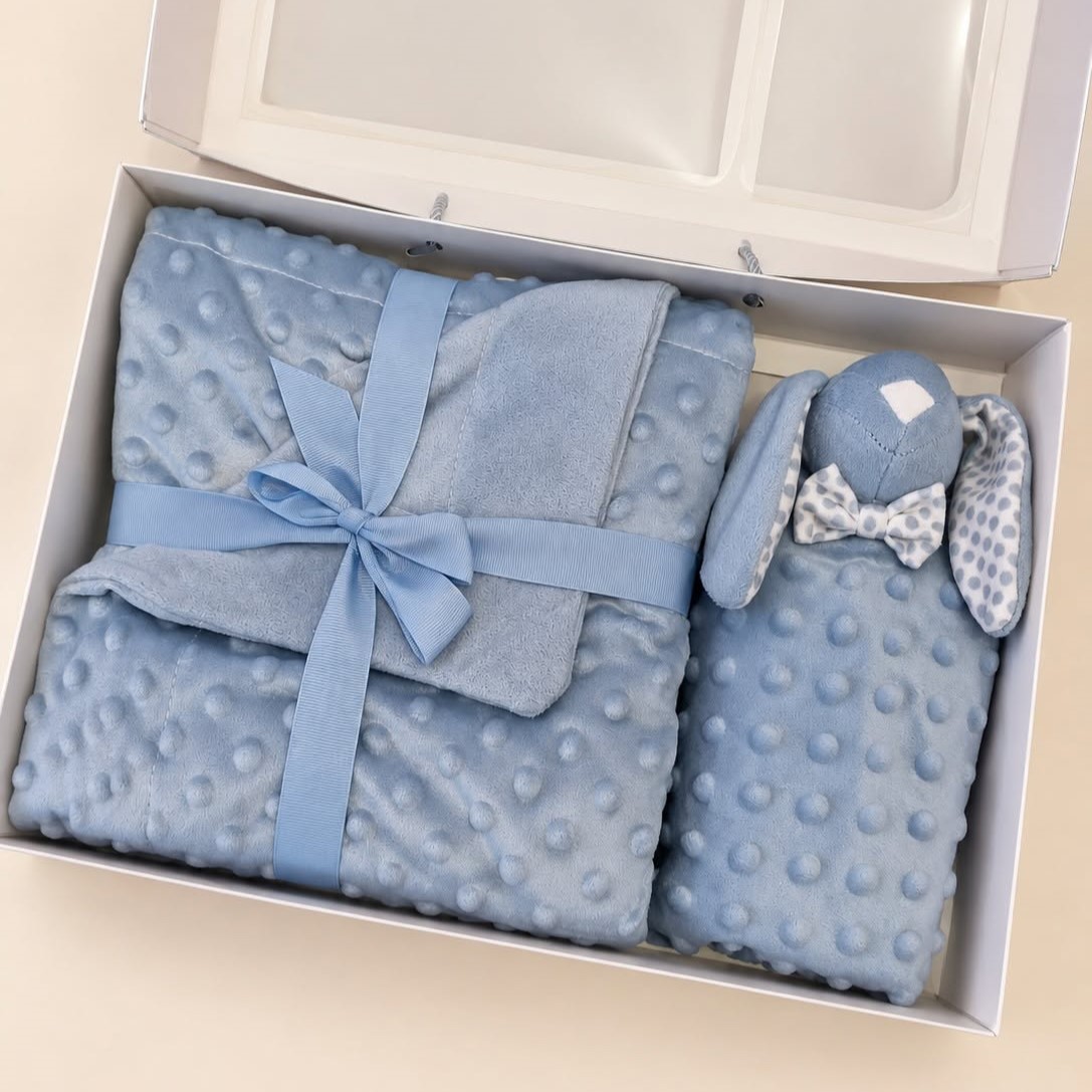Conjunto manta e doudou para bebé